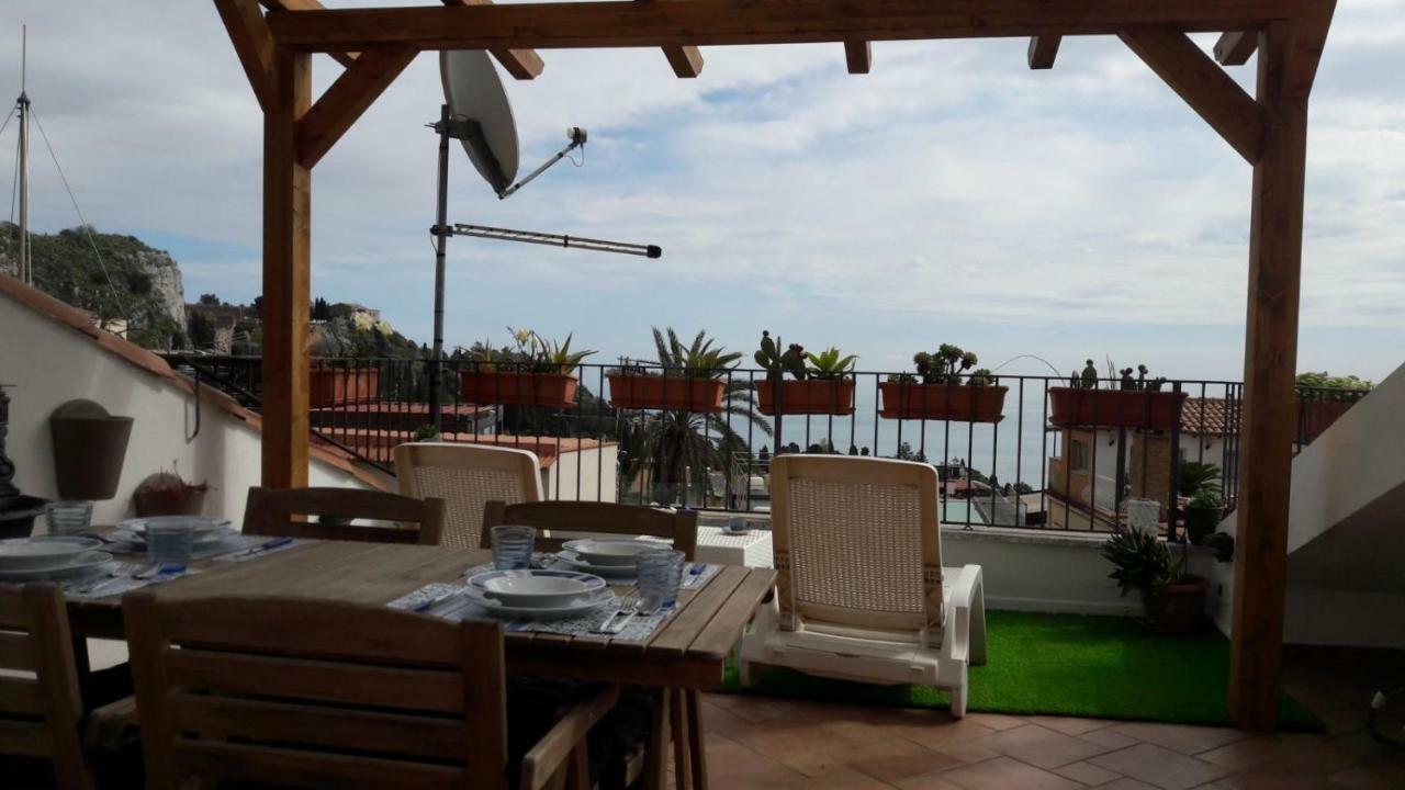 Casa Gio Apartment Taormina Bagian luar foto